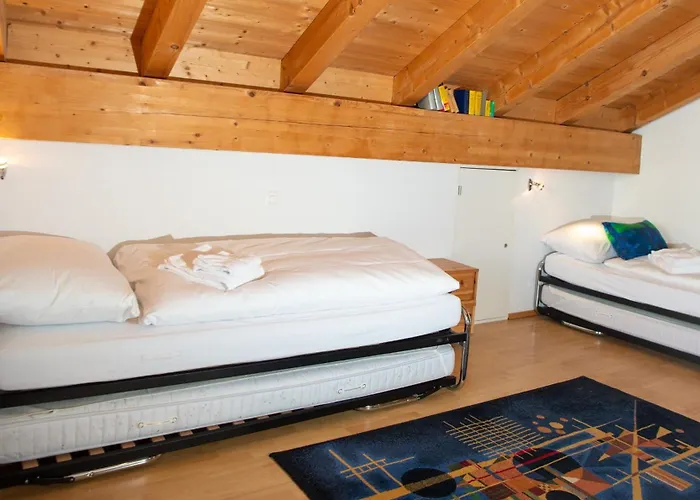 Lantsch-lenz Attic For 7 People Crauna Appartamento