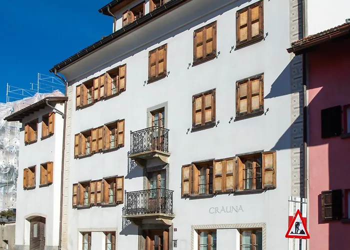 Cozy Alpine Loft With Fireplace